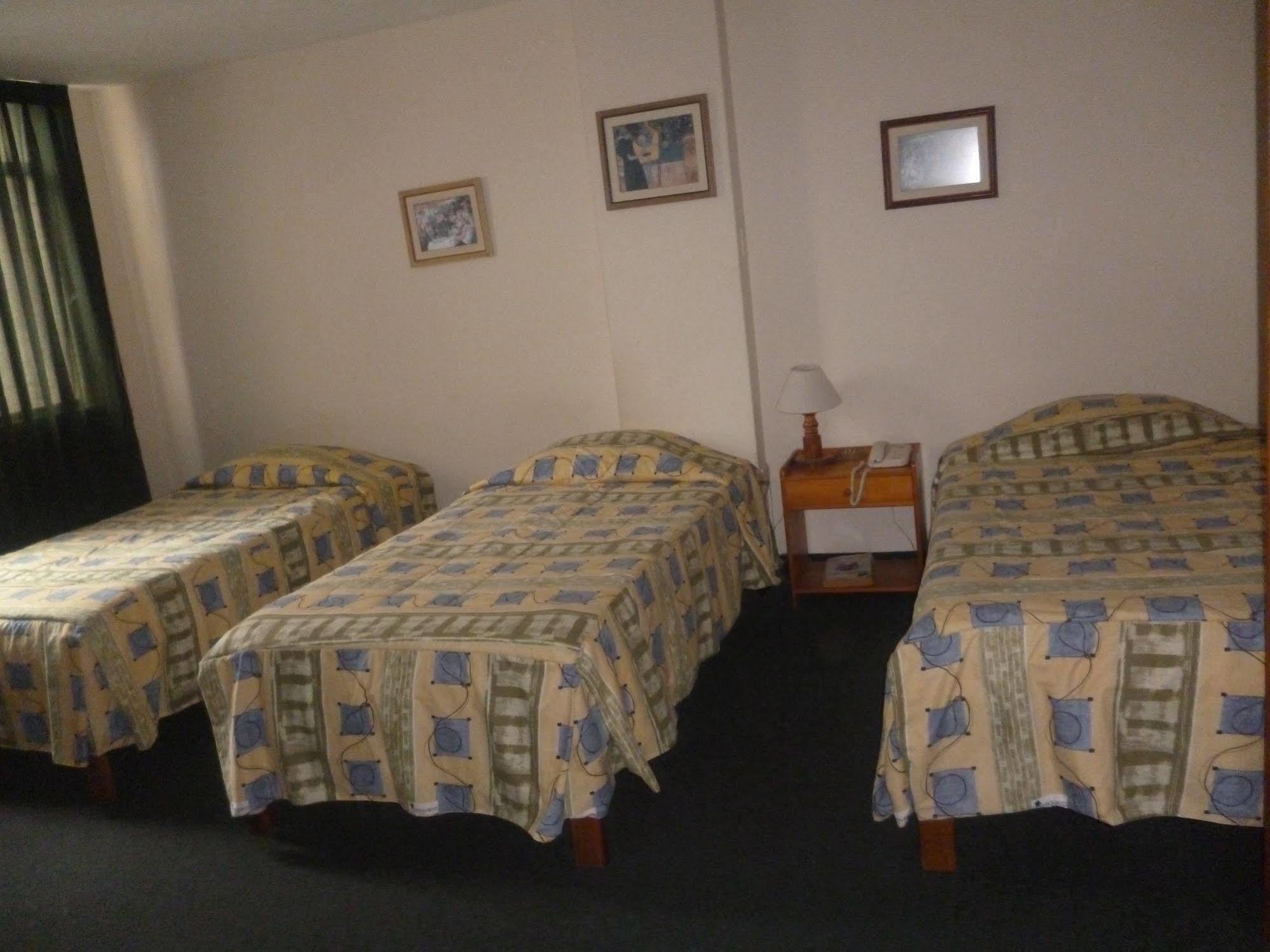 Hotel Las Mercedes Trujillo Zewnętrze zdjęcie